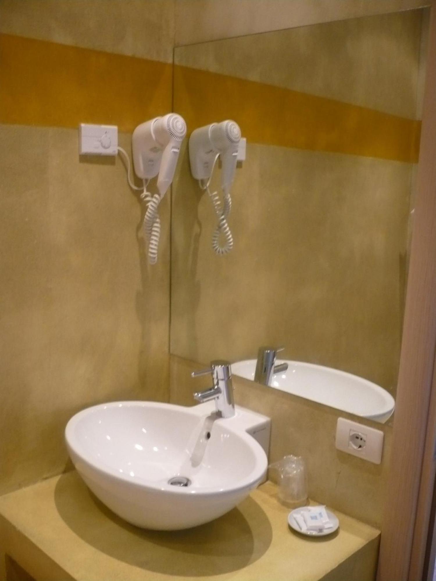 B&B Corte Frisonai Bardolino Esterno foto